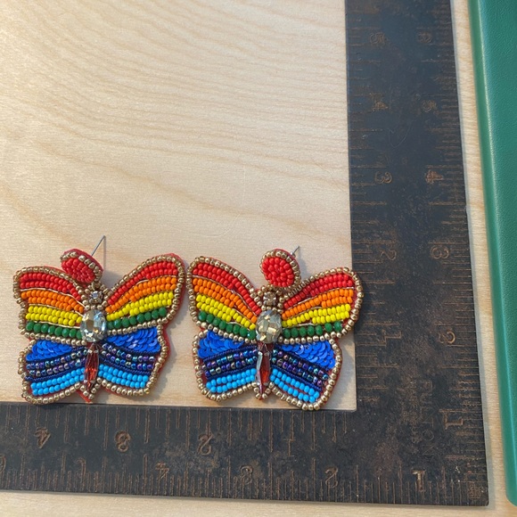 Rainbow Butterfly Beaded Earrings 🌈 🦋 ❤️ - Picture 2 of 3